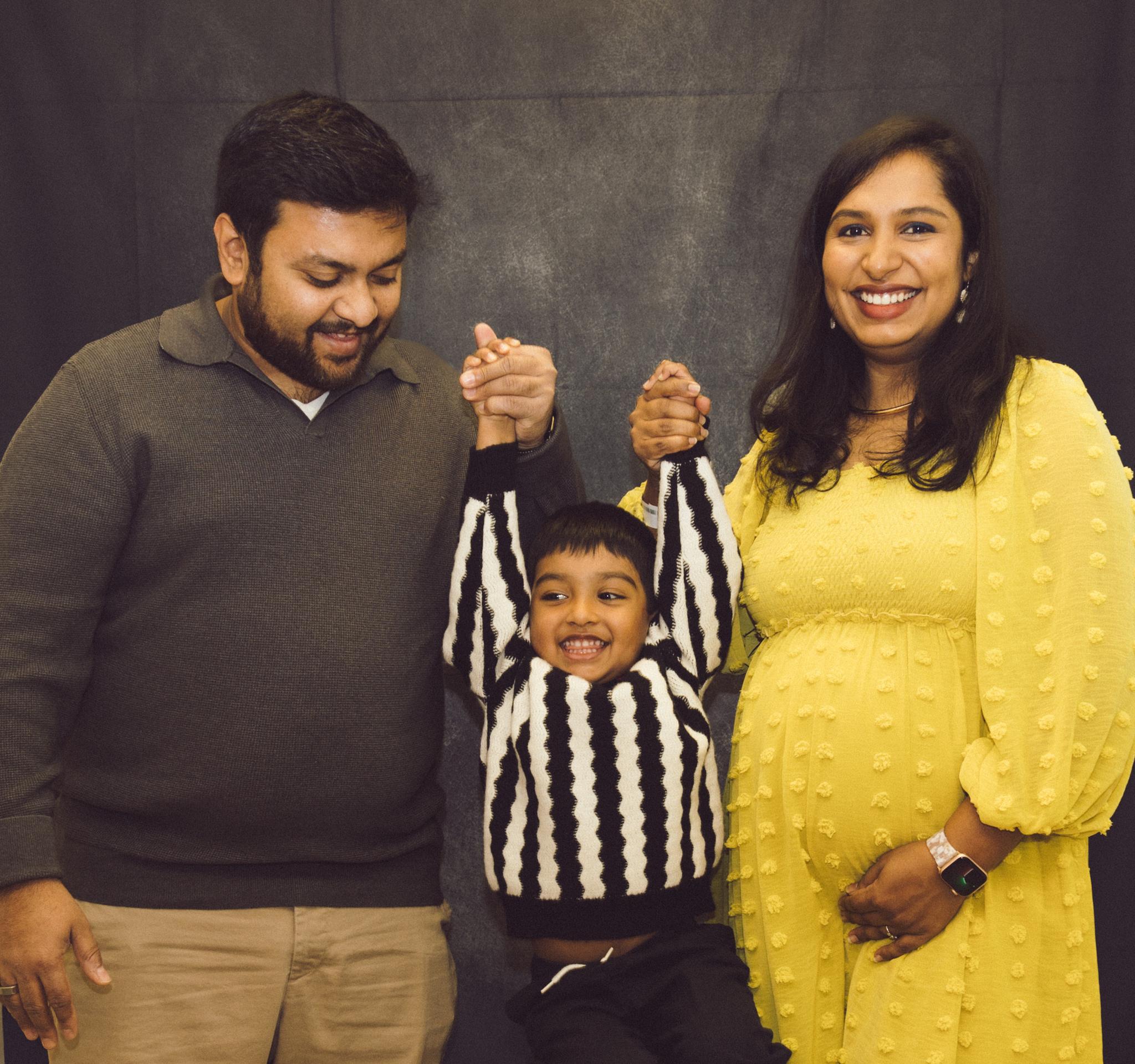 Ramya's Pregnancy Photoshoot in Hospital